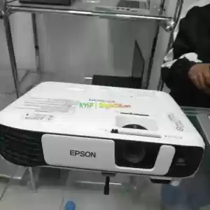 Epson Projector Model name:  EB-S41Hardware interface: VGA, USB, HDMI Lamp Life  Expectan Price in Ethiopia
